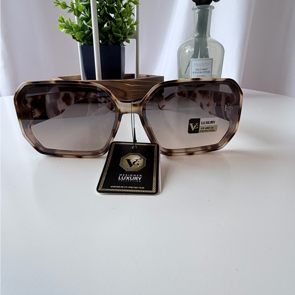 Designer Luxury Brown Tortoiseshell Oversized Women's Sunglasses